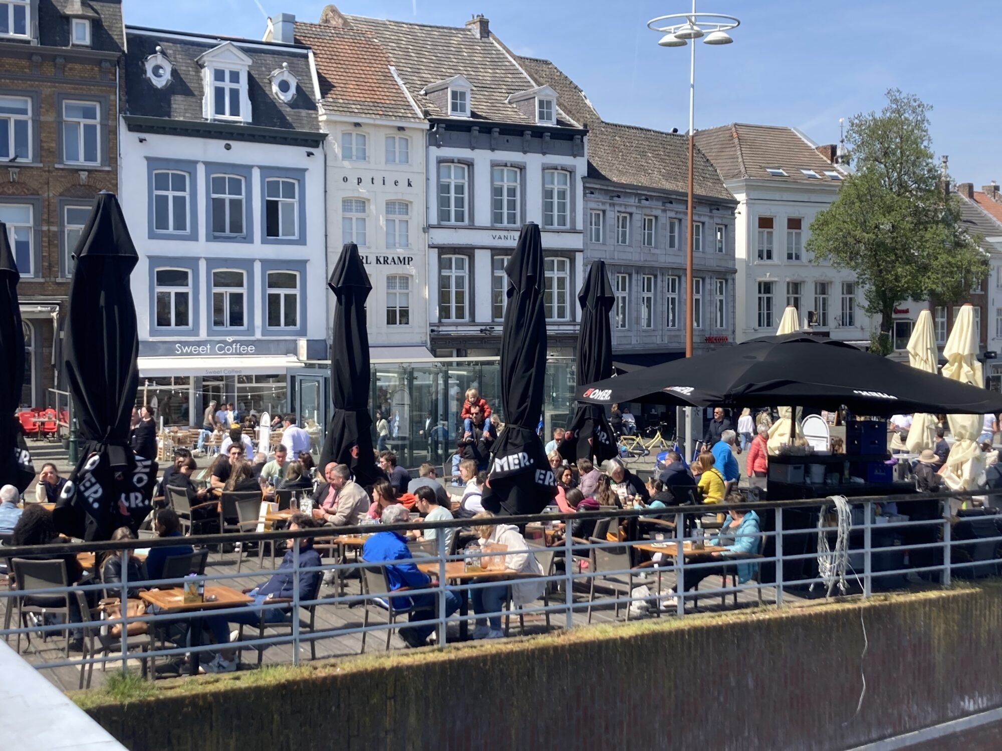 am Ufer der Maas
